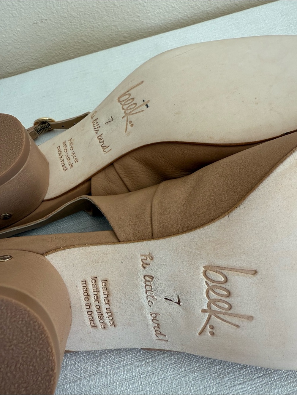 Beek Lora Hi Little Bird Classic Slingback Block Heel Pumps in Tan Leather - Picture 12 of 13
